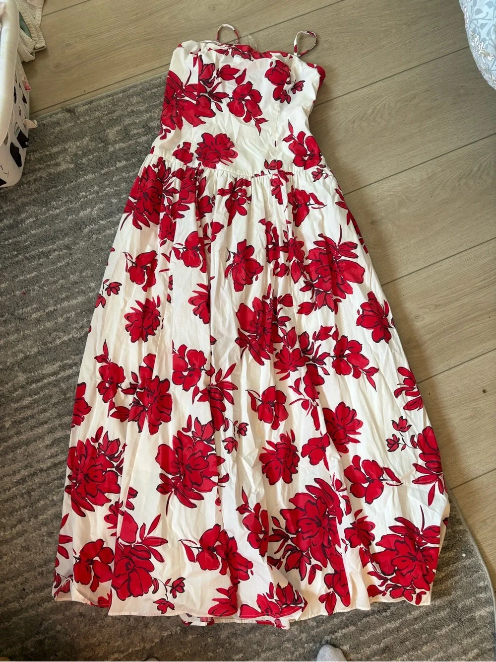Abercrombie & Fitch White Strapless Maxi Dress with Red Floral Print
